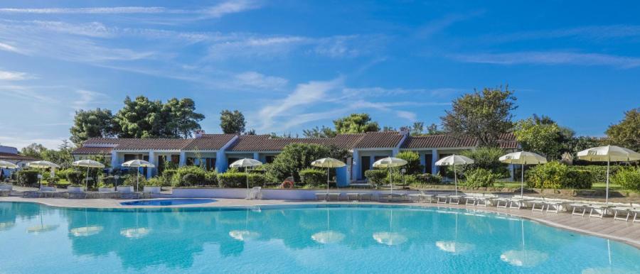 Отель Nicolaus Club Li Cucutti Agrustos Экстерьер фото