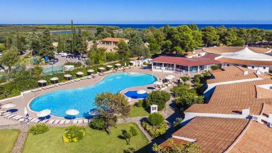 Отель Nicolaus Club Li Cucutti Agrustos Экстерьер фото