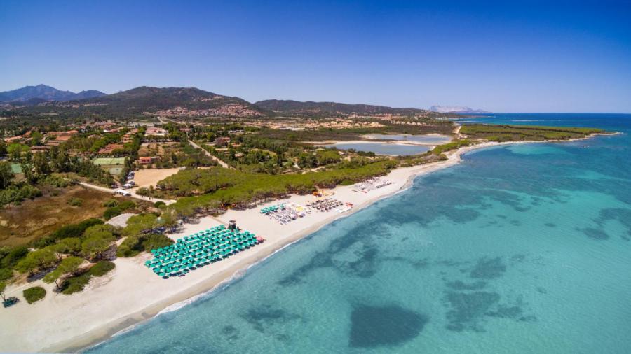 Отель Nicolaus Club Li Cucutti Agrustos Экстерьер фото
