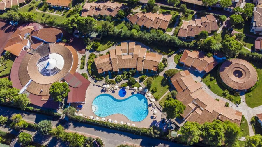 Отель Nicolaus Club Li Cucutti Agrustos Экстерьер фото